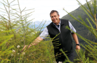 Waldaufseher Franz Geisler ist stolz auf seine Mischwaldkultur Foto: Gerda Gratz